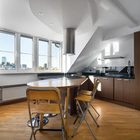 Urban - Great Location - Center - Piwna Appartement