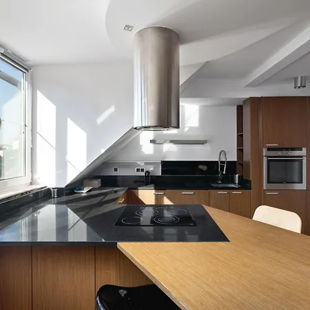 Urban - Great Location - Center - Piwna Varsovie