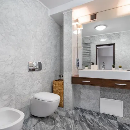Urban - Great Location - Center - Piwna Apartamento *