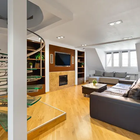 Urban - Great Location - Center - Piwna * Varsovie