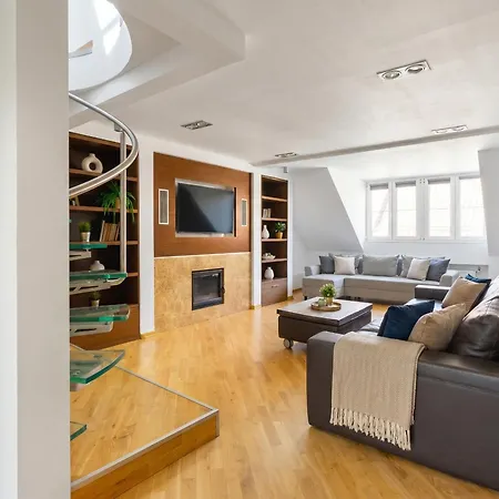 Apartment Urban - Great Location - Center - Piwna Warsaw