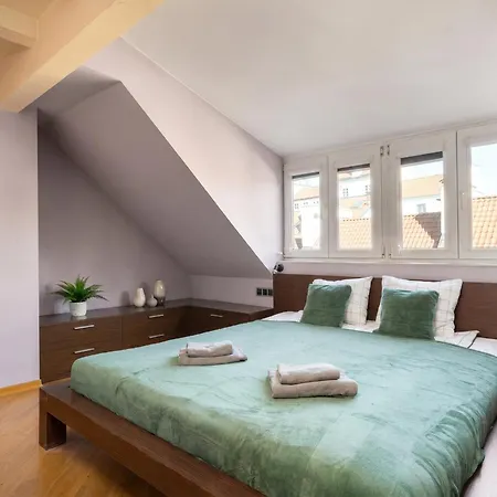 Urban - Great Location - Center - Piwna Warschau